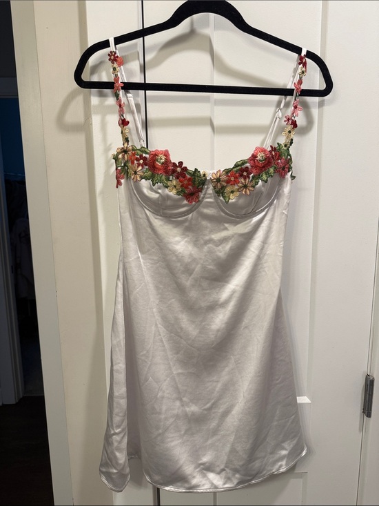 Princess Polly Dresses & Skirts - Princess Polly White Satin Mini Dress with Pink & Green Floral